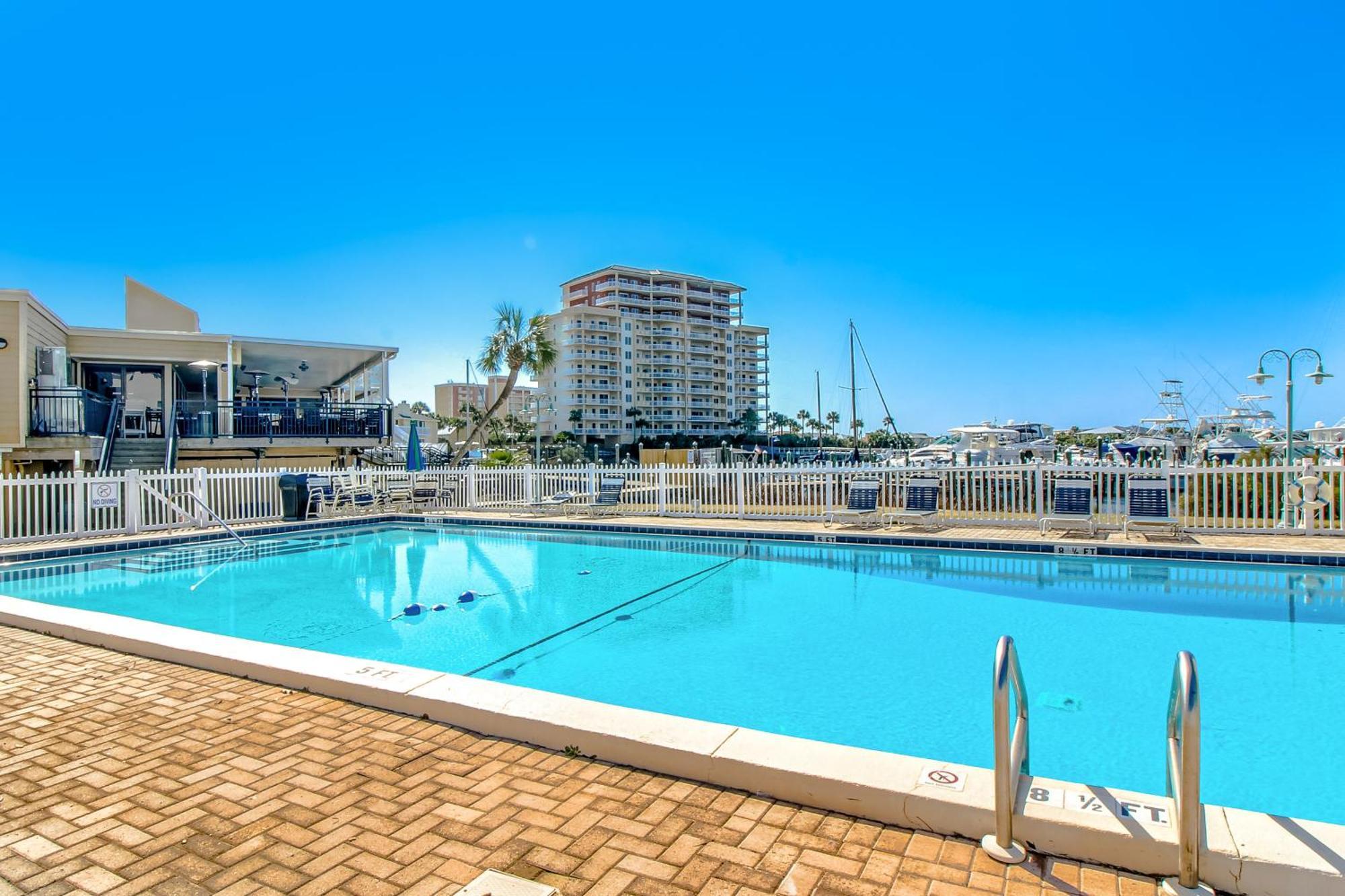 ​Sandpiper Cove Destin Rum bild