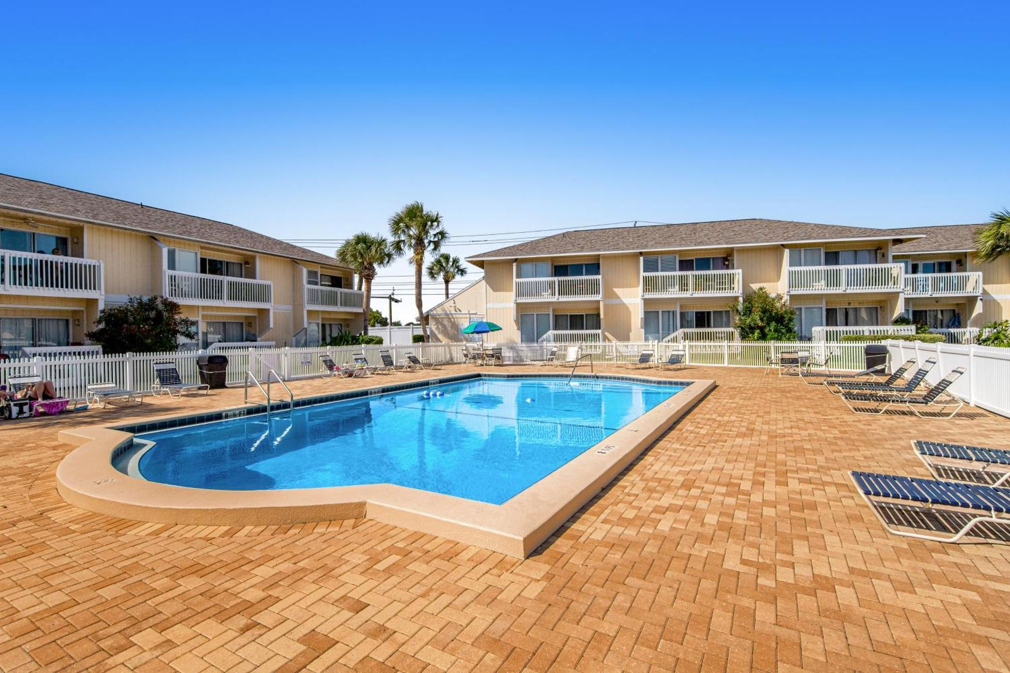 ​Sandpiper Cove Destin Rum bild