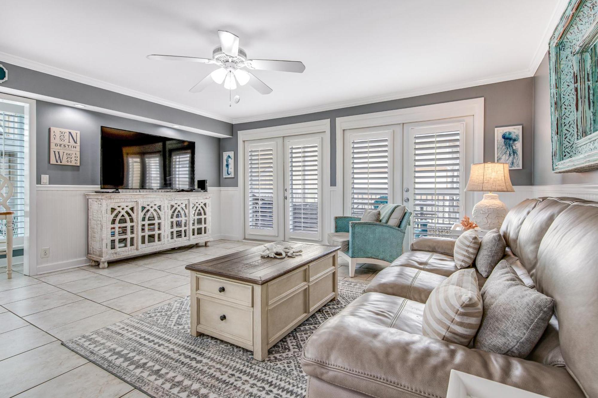 ​Sandpiper Cove Destin Rum bild