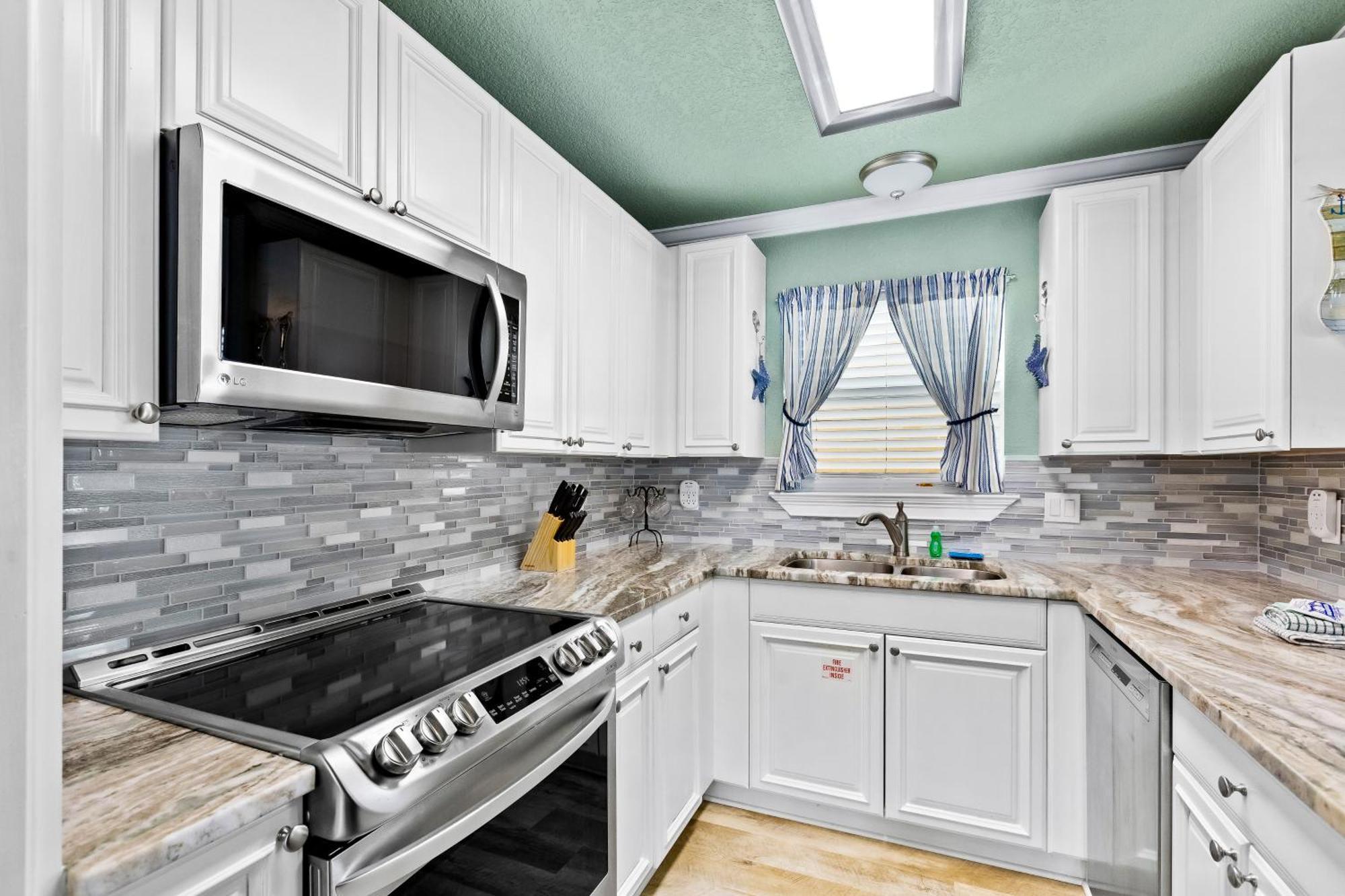 ​Sandpiper Cove Destin Rum bild