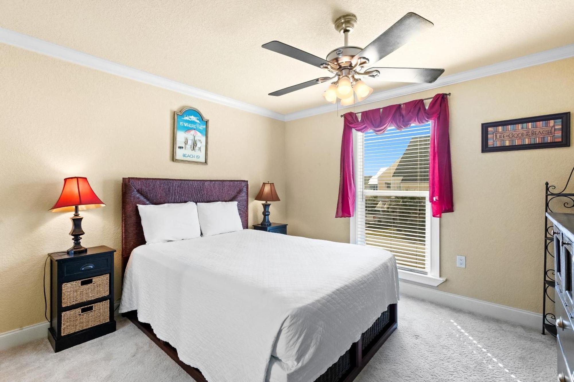 ​Sandpiper Cove Destin Rum bild