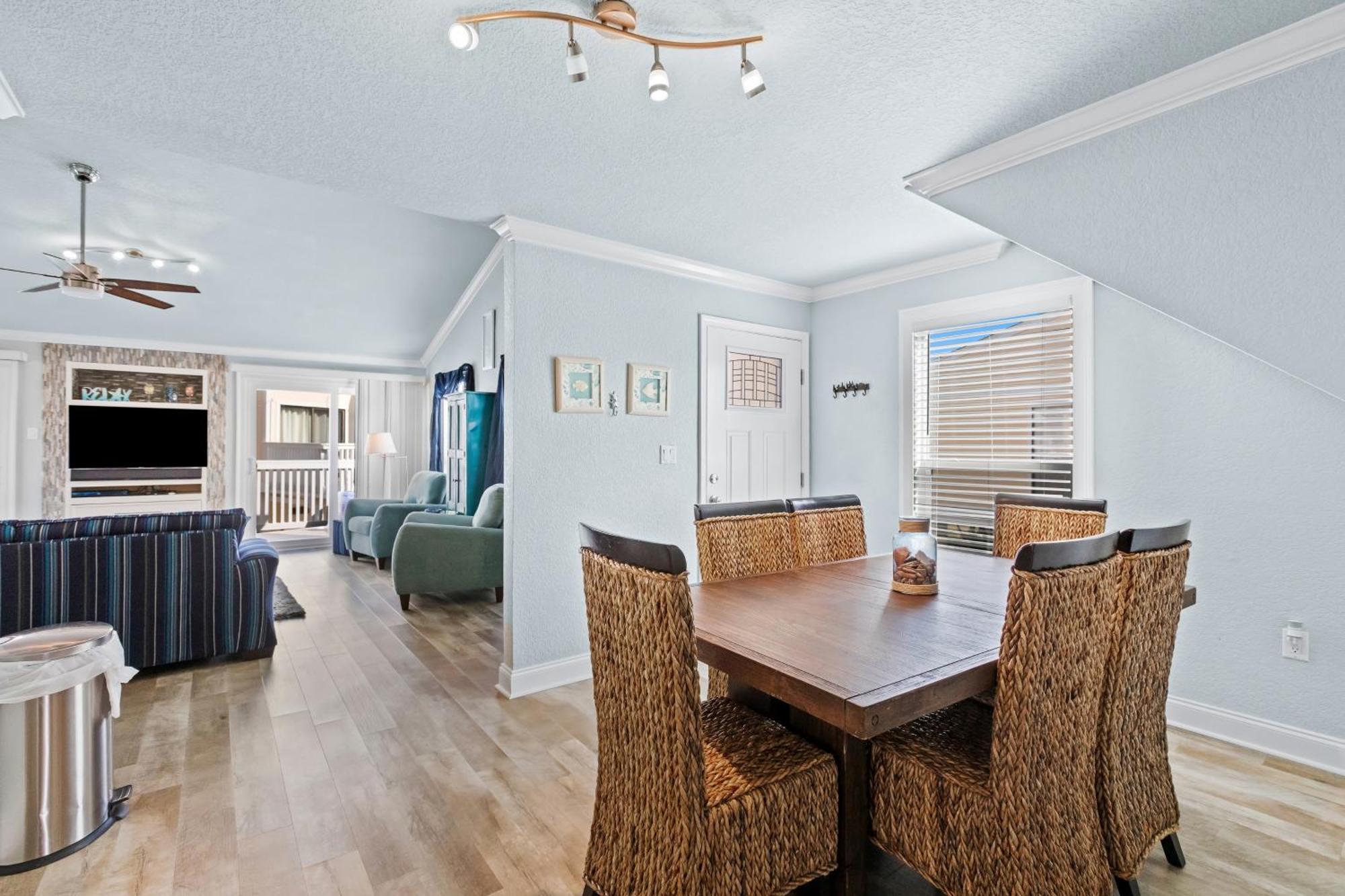 ​Sandpiper Cove Destin Rum bild